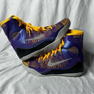 Size 12 Kobe 9 “Team Showtime”